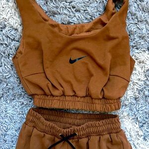 Cropped Nike SweatPant set Size XS
